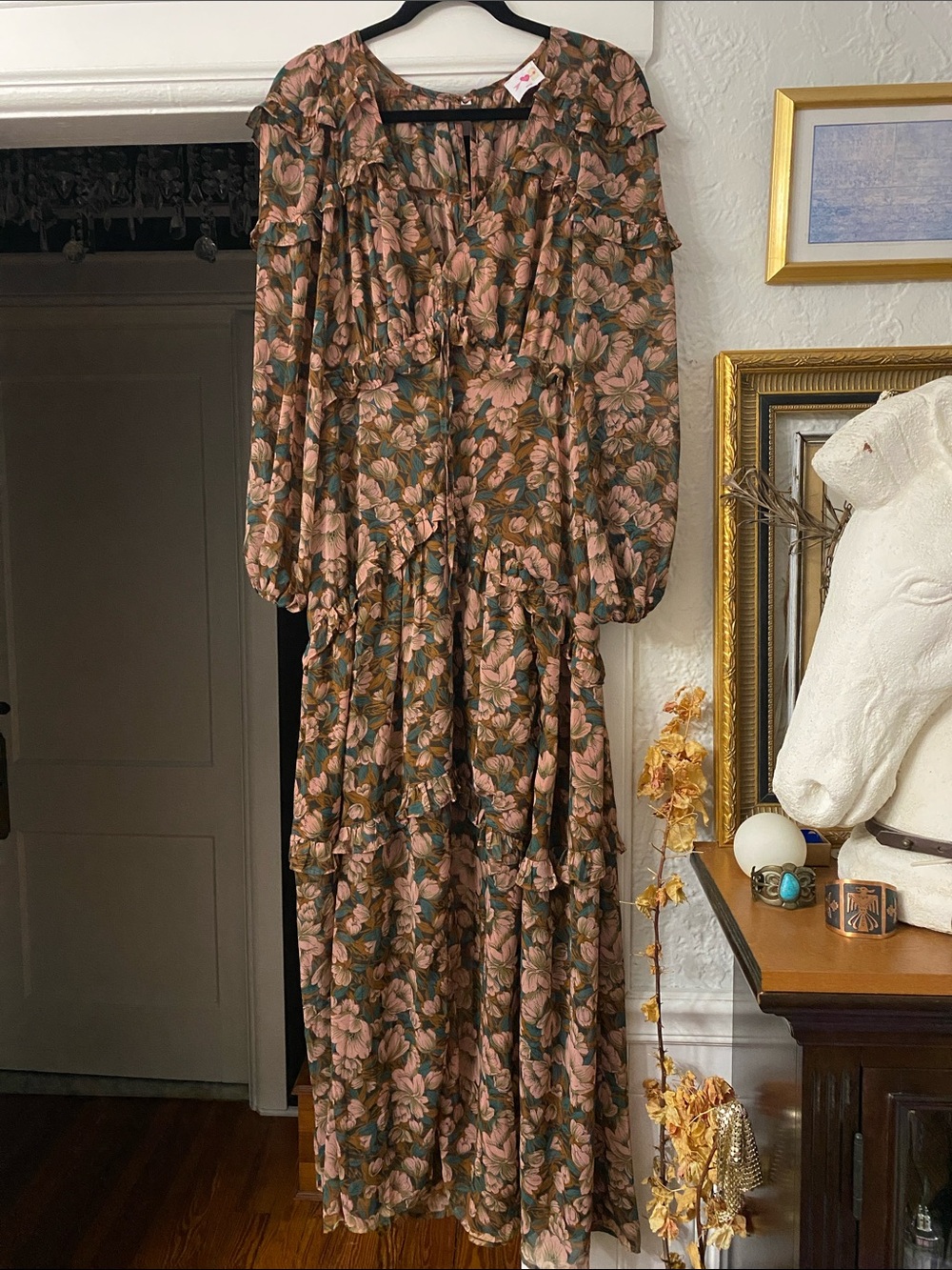 BuddyLove Pia Long Sleeve Maxi Dress in Lost Lovers - Picture 8 of 16